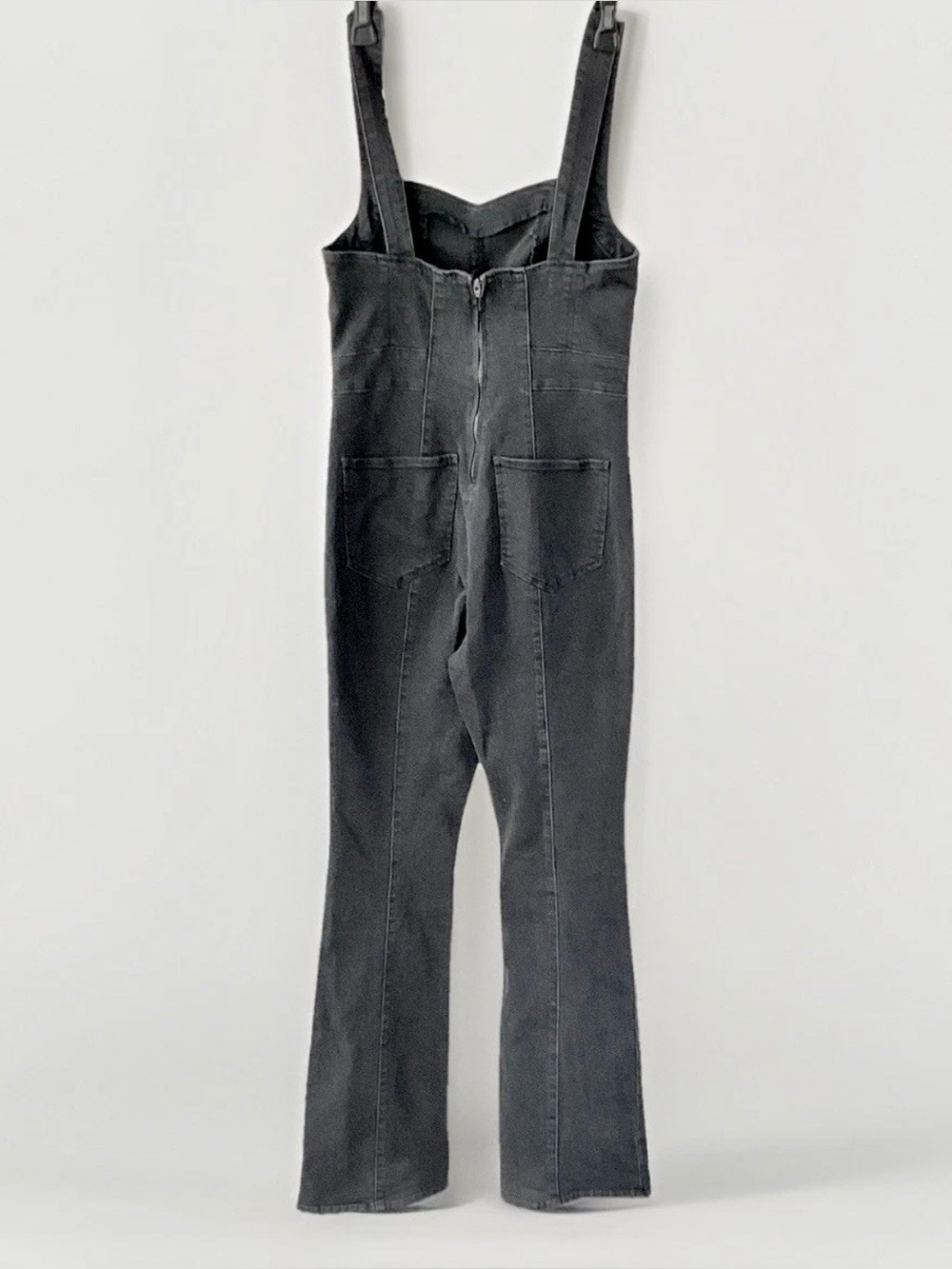 Free People We The Free NWOT Light My Fire Charcoal Black Jumpsuit Overalls, Med - Picture 8 of 12